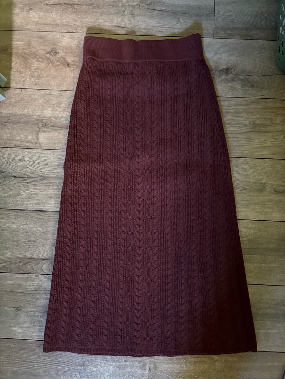 Sezane Marilou Skirt - Picture 2 of 4